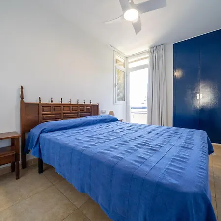 Torrebaix Апартаменты Торредембарра